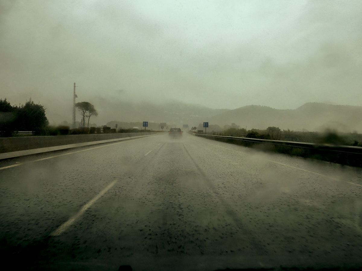 Foto: Lluvia en Castellón. (EFE/Natxo Frances)