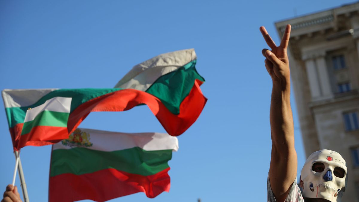'Tres venenosos' del 15-M búlgaro: "La UE no sabe lo que está ocurriendo con su dinero"