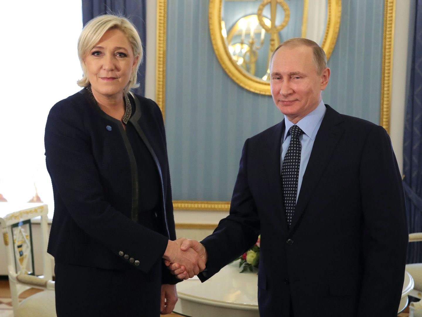 Marine Le Pen con Vladímir Putin en Moscú, el 24 de marzo de 2017. (Reuters)