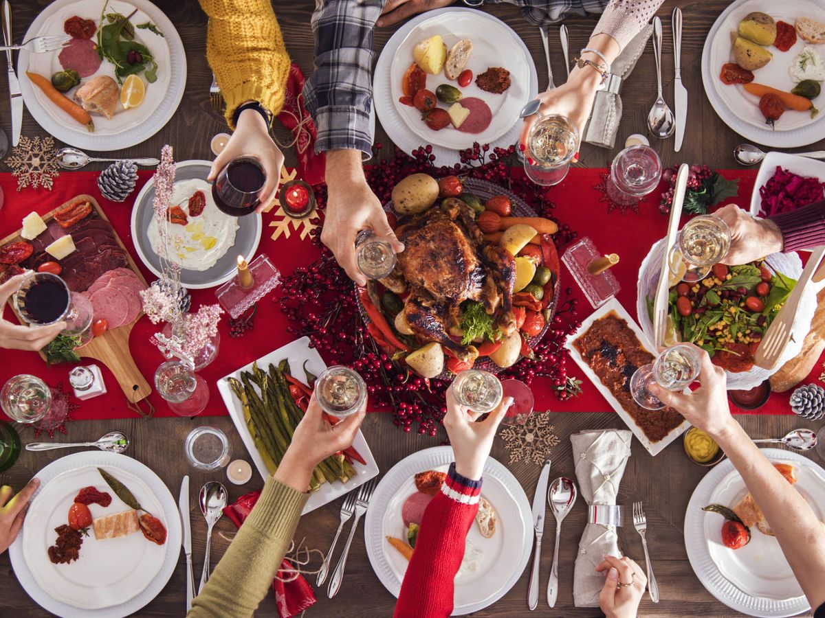 Guía para sobrevivir a la cena de Nochebuena y que todo no acabe en caos