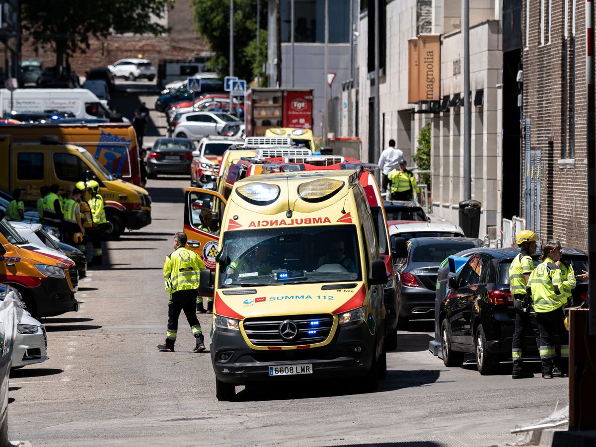 Foto: Foto de archivo de una ambulancia en Madrid. (Europa Press/Diego Radamés)