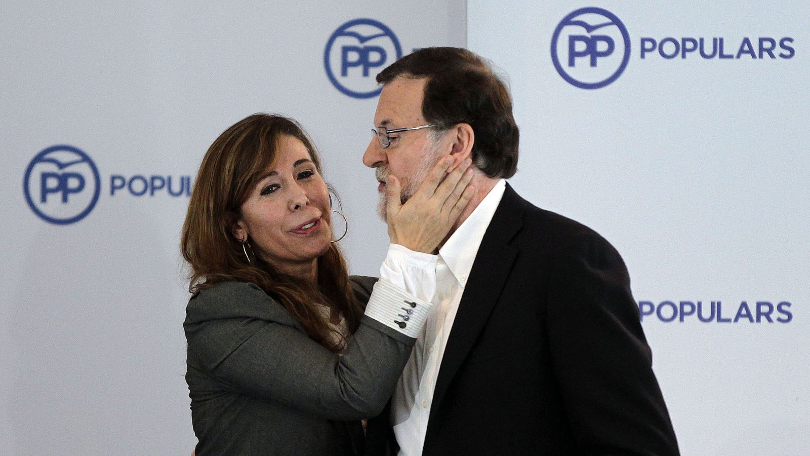 Foto: Alicia Sánchez-Camacho, junto a Mariano Rajoy (Efe).