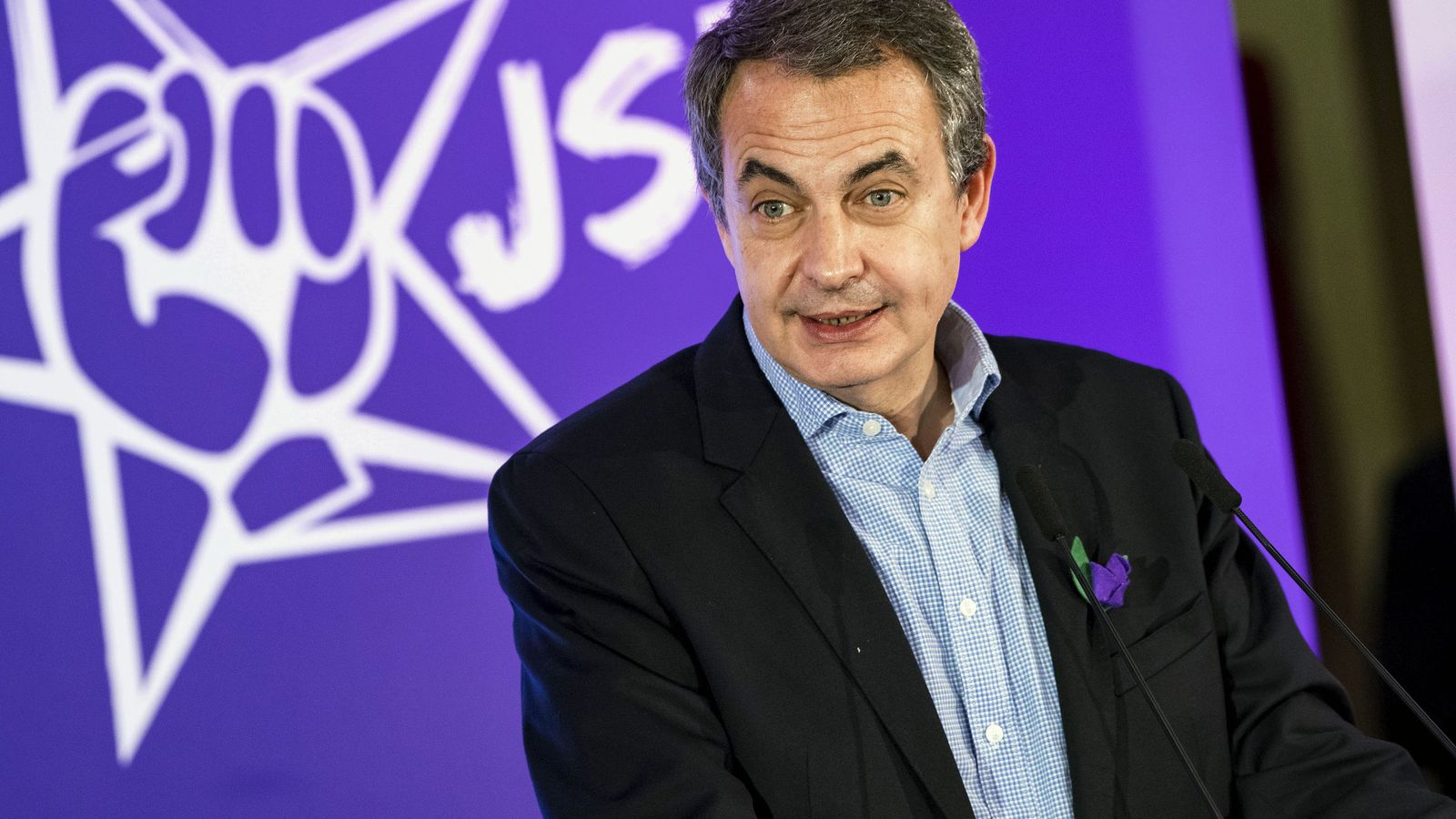 Foto: José Luis Rodríguez Zapatero, el pasado 26 de noviembre en Toledo, cuando recibió el Premio Violeta concedido por Juventudes Socialistas. (EFE)