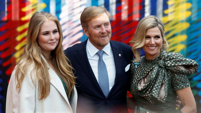 Los reyes Guillermo y Máxima junto a la princesa Amalia durante la visita de Felipe VI y doña Letizia (Reuters)