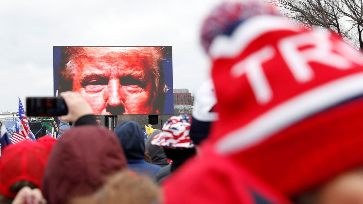 El difícil dilema del Partido Republicano: los votantes aún quieren a Trump