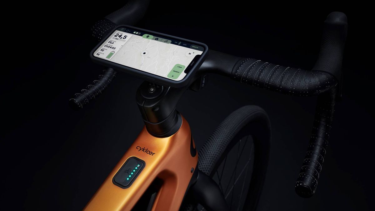 Cyklaer, una bicicleta eléctrica deportiva con retrovisor digital y cargador de smartphone