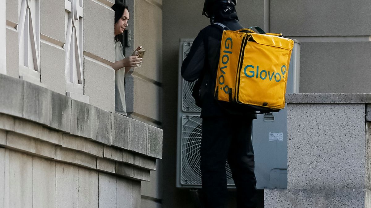 El Tribunal Superior de Madrid dicta que los 'riders' de Glovo son 'falsos autónomos'