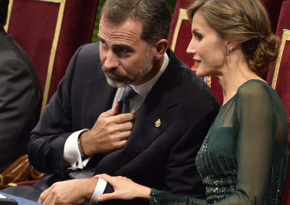 Foto: Los príncipes de Asturias durante la entrega de premios en Oviedo (I.C.)