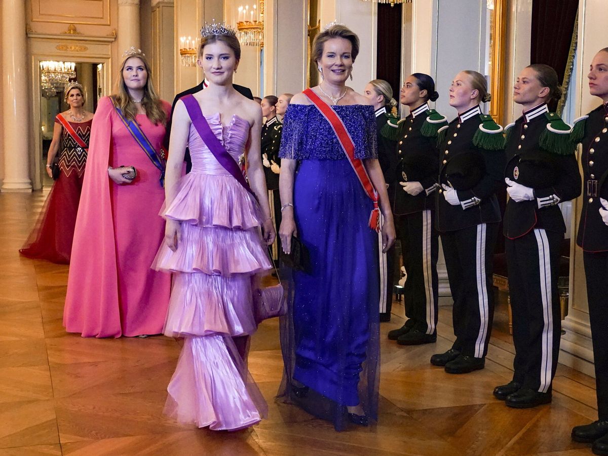 Foto: Elisabeth y Matilde de Bélgica, en el Palacio Real de Oslo. (EFE/Pool/Lise Aserud)