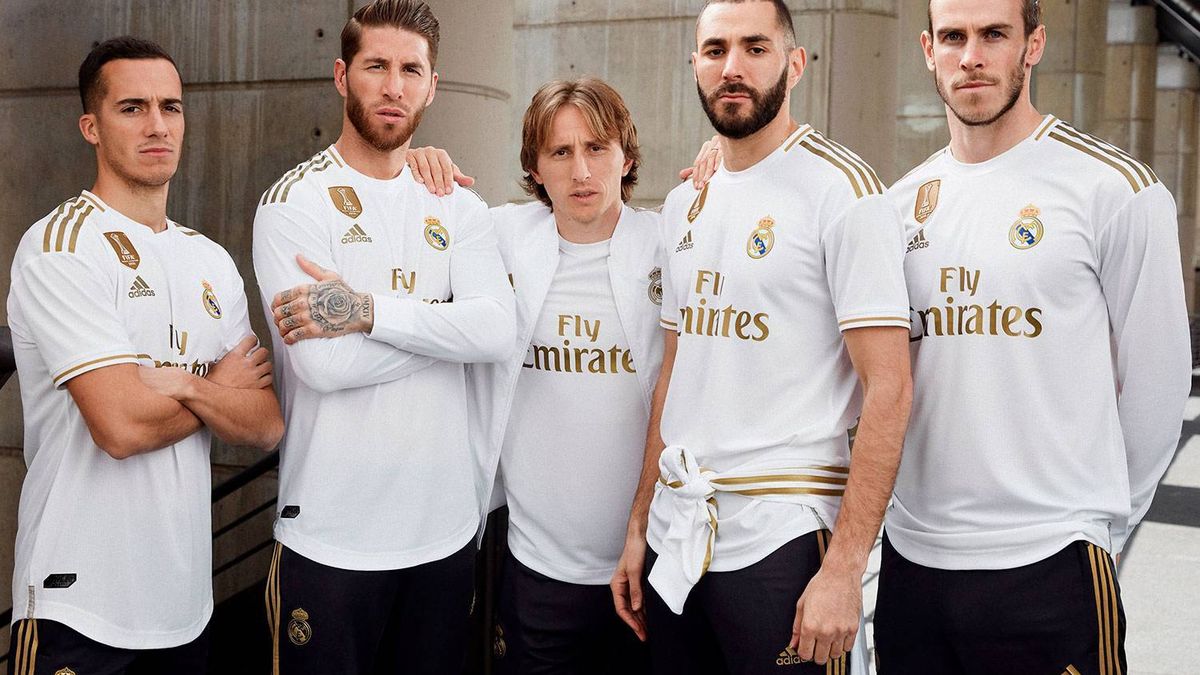 Así es la nueva camiseta del Real Madrid: vuelve al dorado y a los "colores históricos"