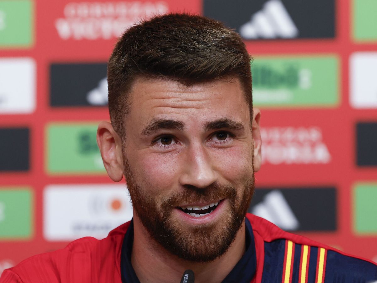 Foto: El portero de la selección española, Unai Simón, durante una rueda de prensa en Alemania. EFE