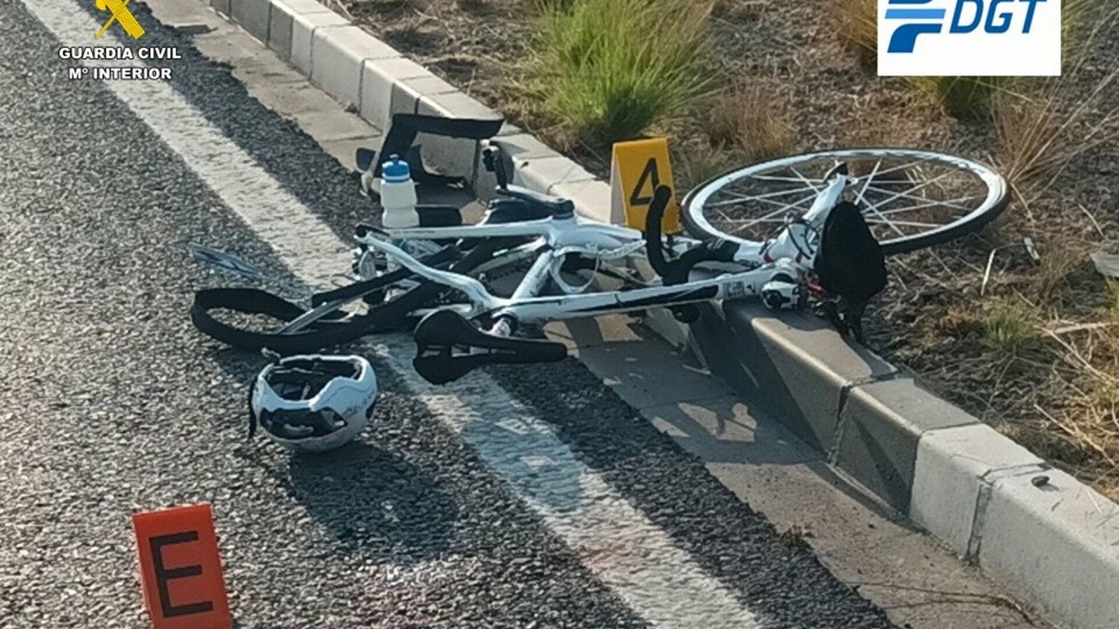 Detenido el conductor de un turismo por atropellar de gravedad a un ciclista y darse a la fuga en Sevilla