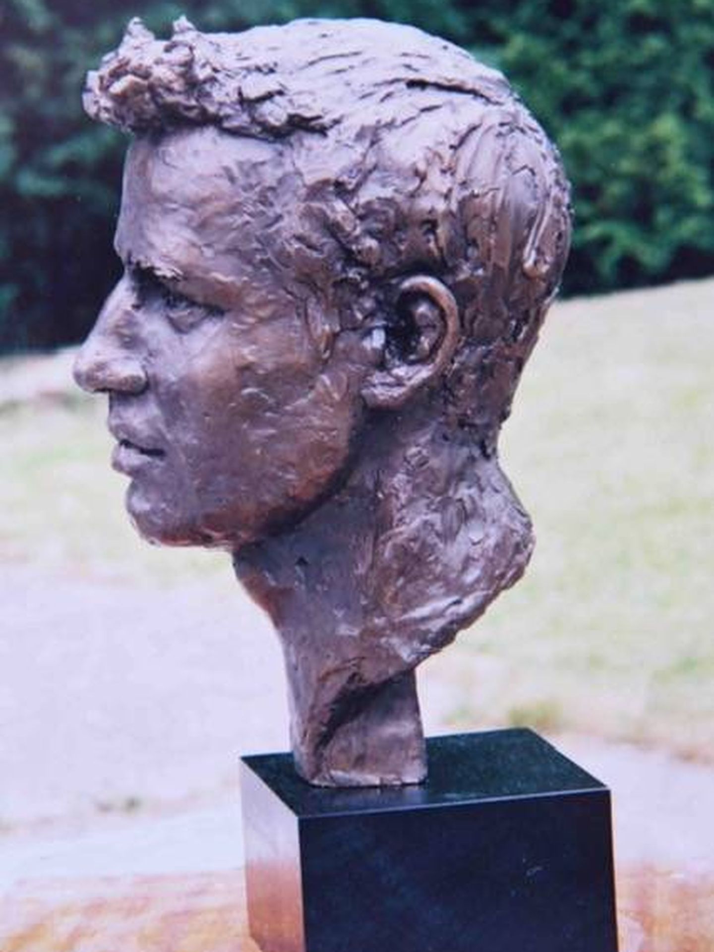 Busto del príncipe Guillermo esculpido por Frances Segelman. (Cortesía)