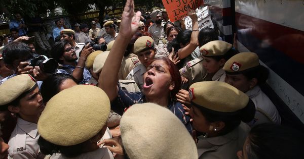 Foto: Protestas contra la absolución de un juez acusado de abusos sexuales en Nueva Delhi (Efe)