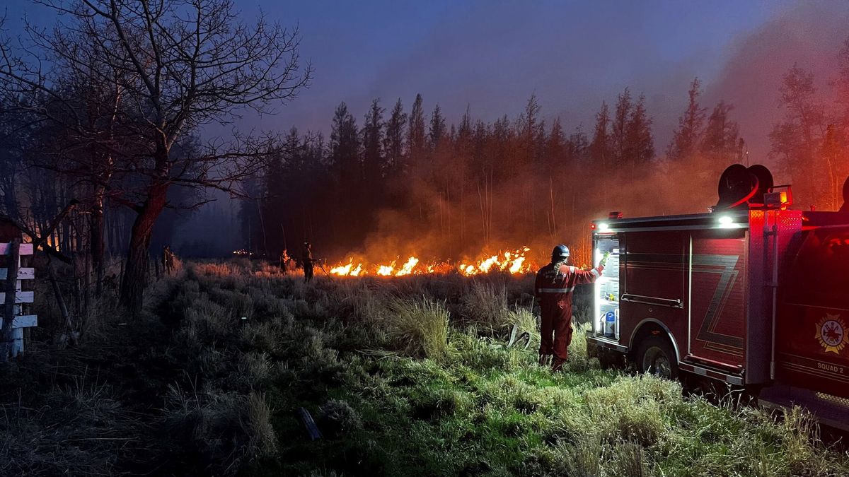 Una meteoróloga enseña cómo el humo de los incendios forestales de Quebec llegará a España: estas serán las consecuencias