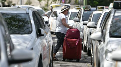 Un taxista persigue por Sevilla a un coche fugado tras el atropello de un motorista