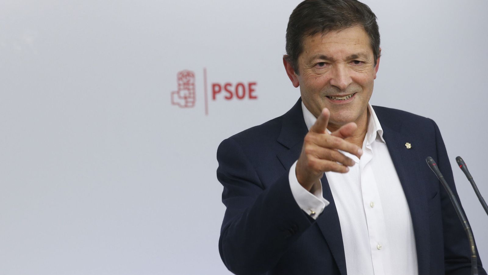 Foto: El presidente de la gestora del PSOE, Javier Fernández. (Efe)