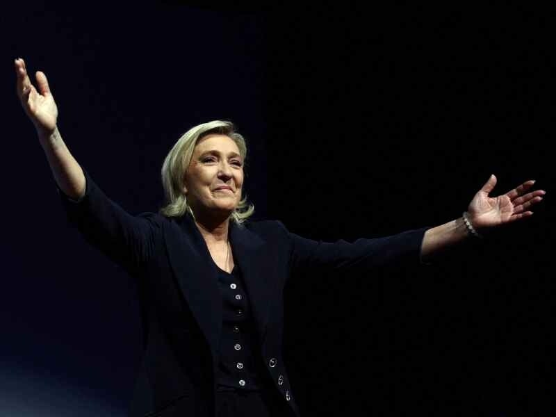 Foto de                         Macron se pega un tiro en el pie con su estrategia del miedo a Le Pen y Francia se la juega el 7-J        