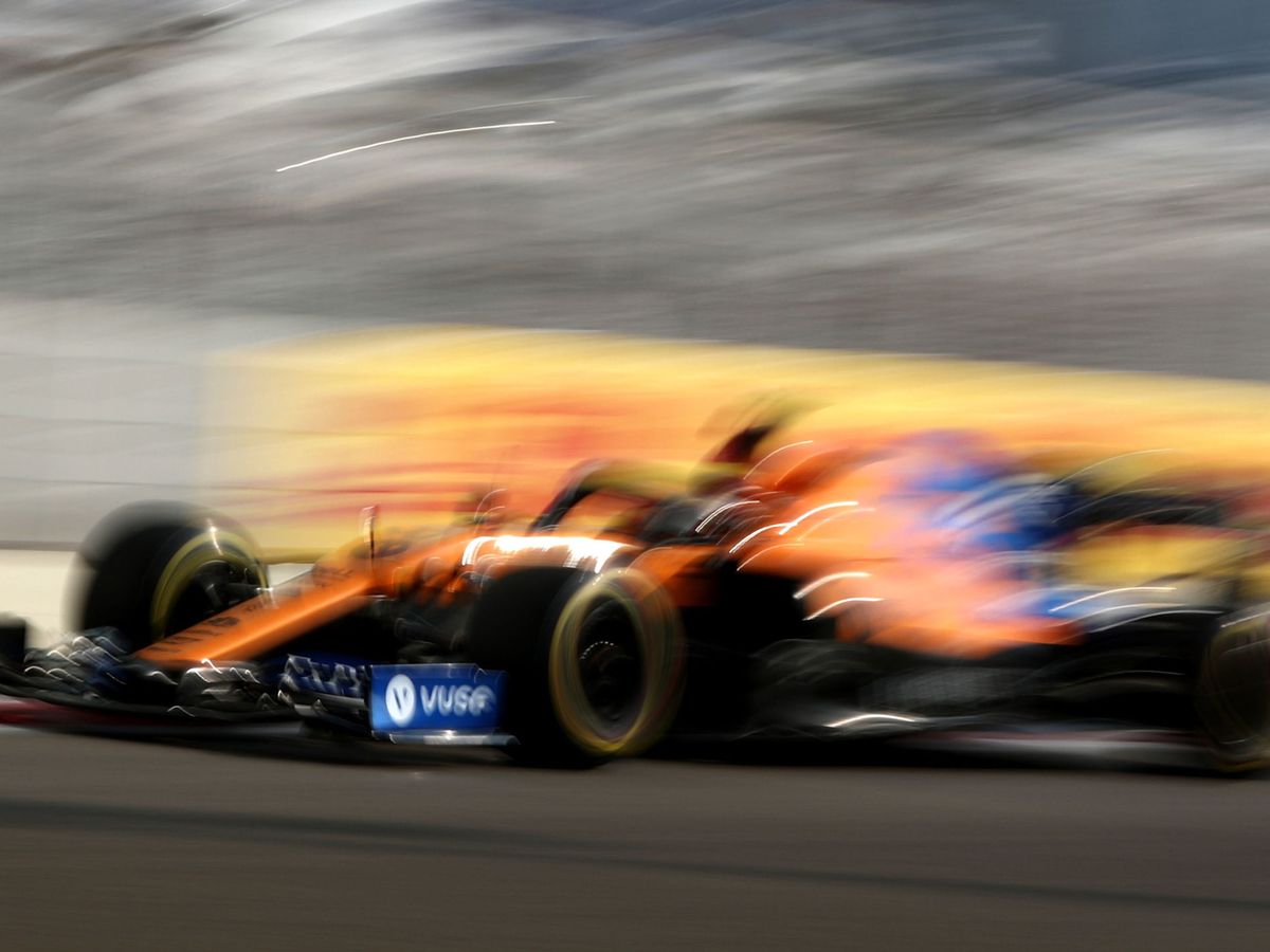 Foto: McLaren quiere explotar todo el rendimiento posible en el MCL35 antes de que termine esta era de la Fórmula 1. (EFE)