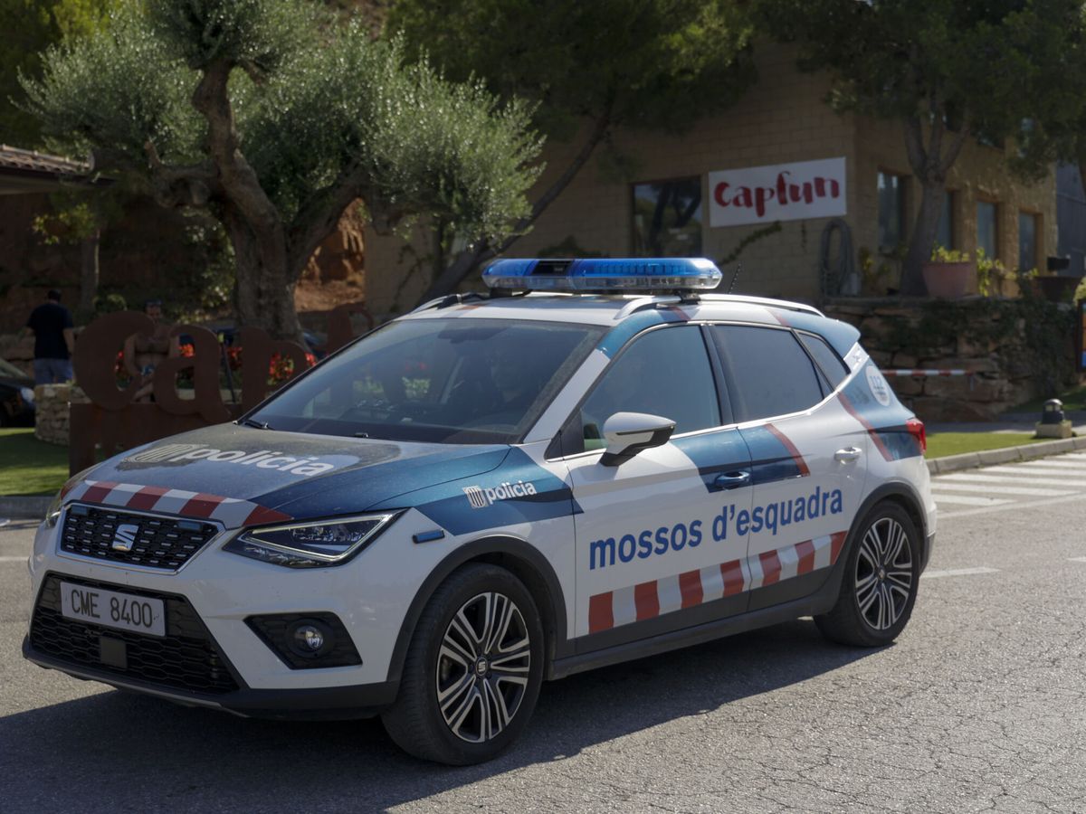 Foto: Un coche de Mossos d'Esquadra. (EFE/Quique García) 