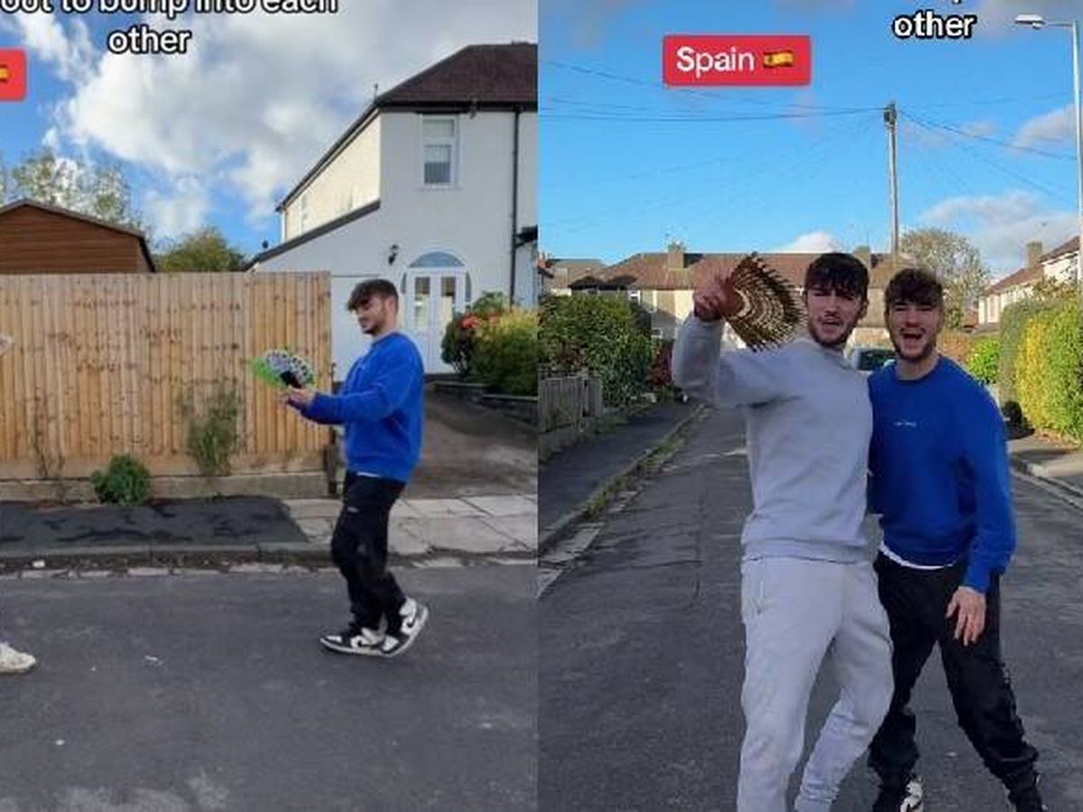 Foto: Unos 'tiktokers' británicos parodian cómo se saludan los españoles y arrasan en redes: "Lo han clavado". (TikTok)