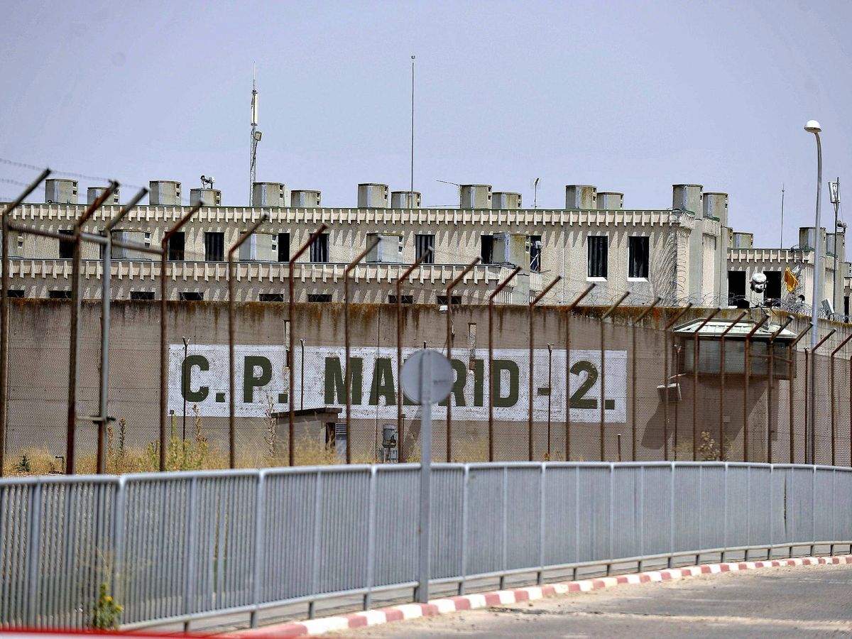 Foto: La entrada del centro penitenciario de Alcalá-Meco, en Madrid. (EFE)