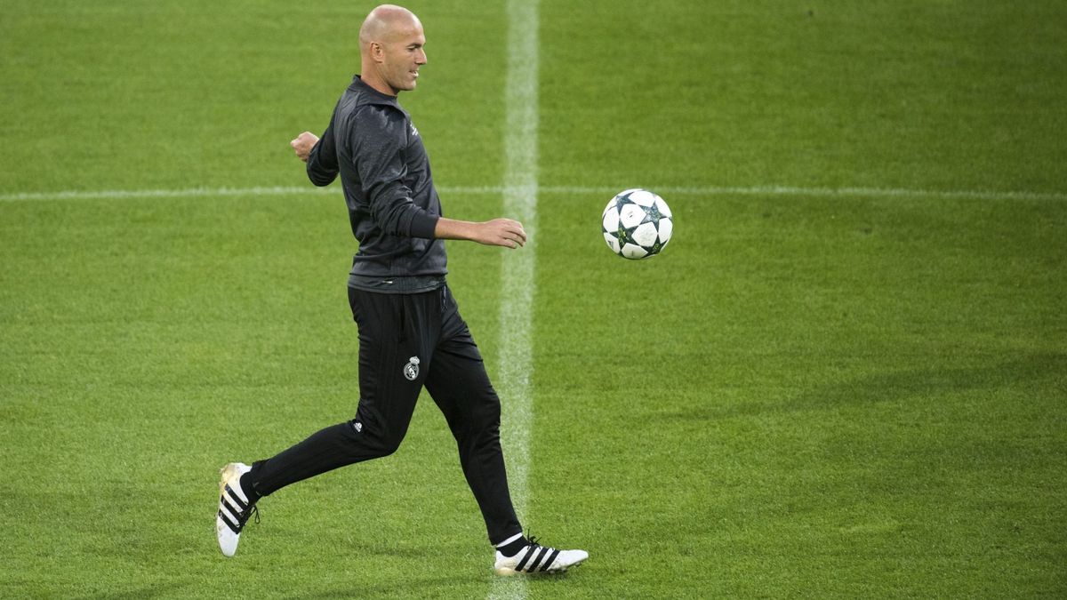 Zidane, ante la primera prueba para ser algún día un "gran entrenador"