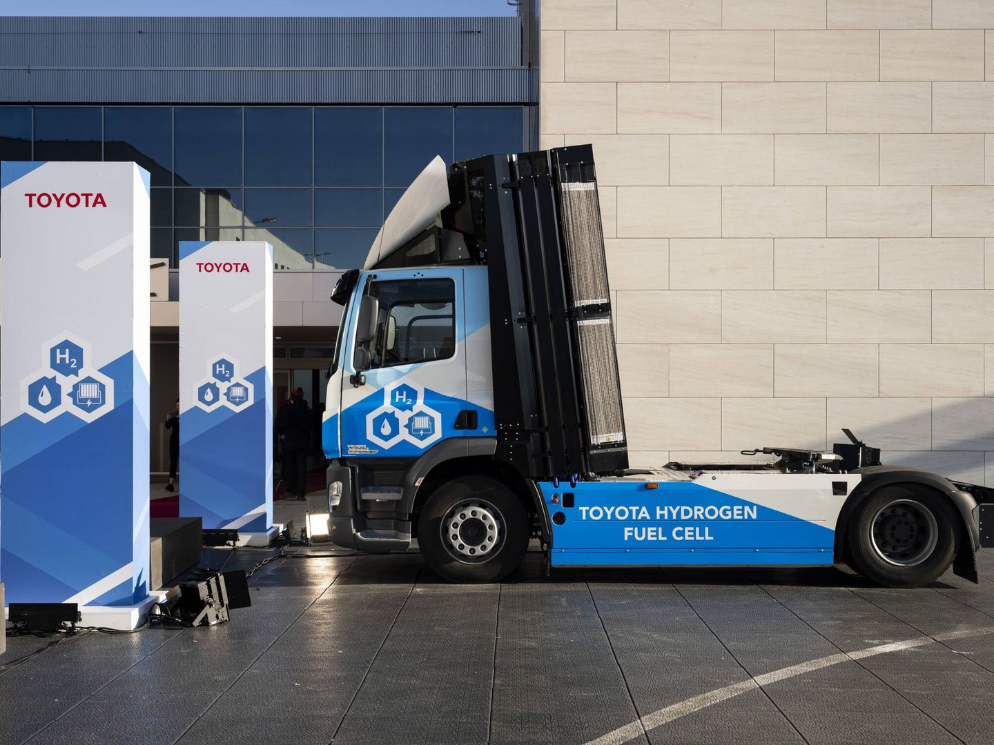 Toyota ya prueba sus camiones de hidrógeno en rutas por Bélgica, Francia, Países Bajos y Alemania.
