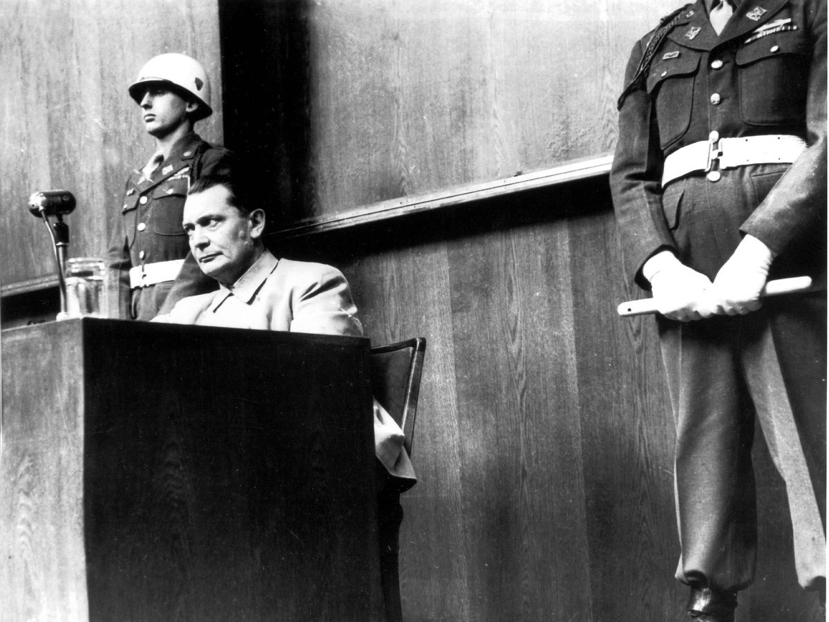 Foto: El mariscal Hermann Göring durante el juicio de Núremberg, en 1946. (EFE/Evgenij Chaldej)