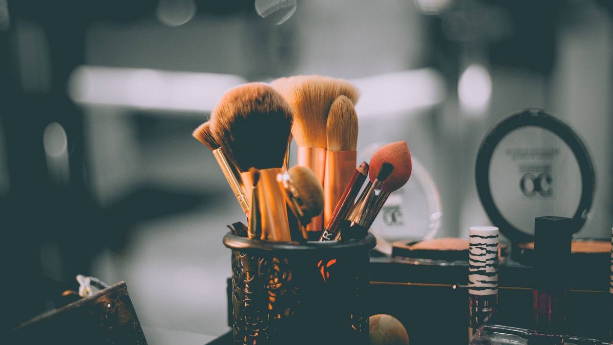 Guía definitiva para el mantenimiento de tus brochas de maquillaje