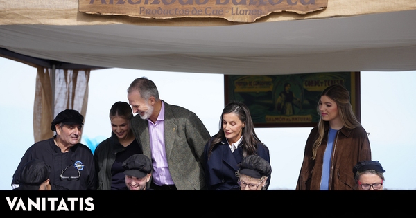 Llanes se echa al mar para recibir a los Reyes y a sus hijas: el guiño de Leonor a su tocaya de hace cinco siglos