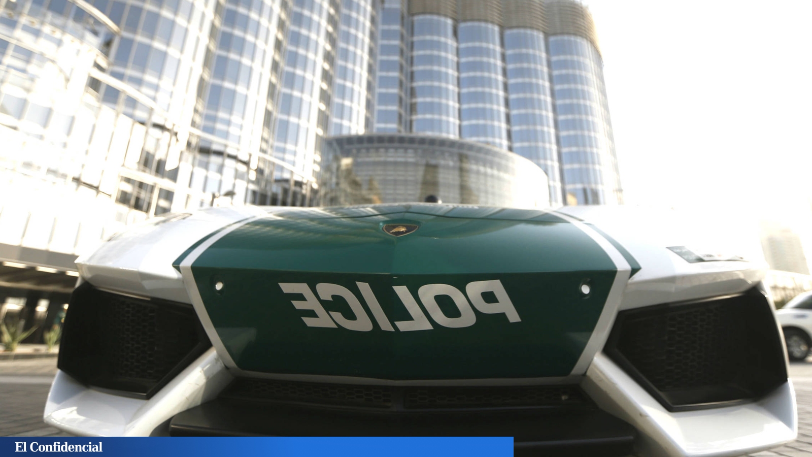Así son los coches que usa la Policía de Dubái: Lamborghini, Ferrari,  Bentley y más