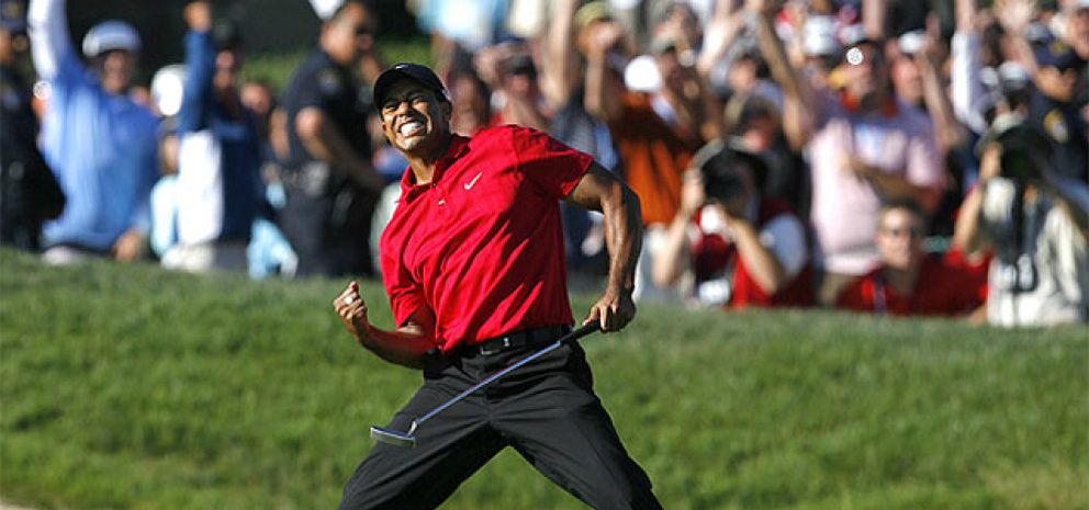 Foto: La vida vuelve a sonreír a un Tiger Woods que puede recuperar el cetro del golf mundial