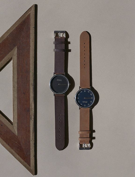 Dos modelos de Pole que ponen de manifiesto que las variaciones forman parte esencial de la firma de relojes. 
