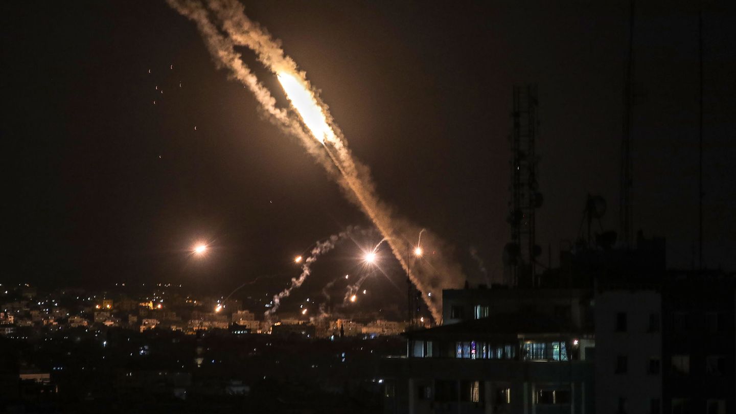 Cohetes lanzados desde Gaza. (EFE)