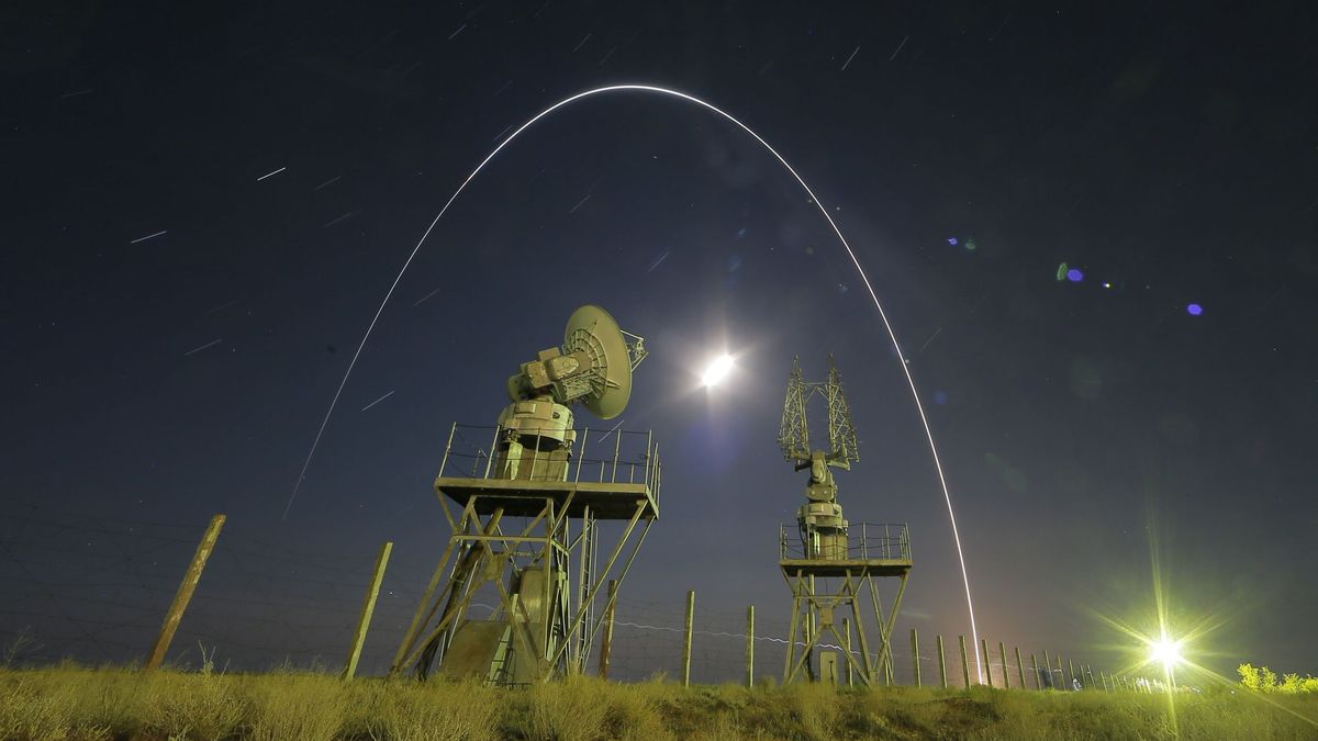 Defensa asegura las comunicaciones por satélite de sus tropas hasta 2024 por 136 millones