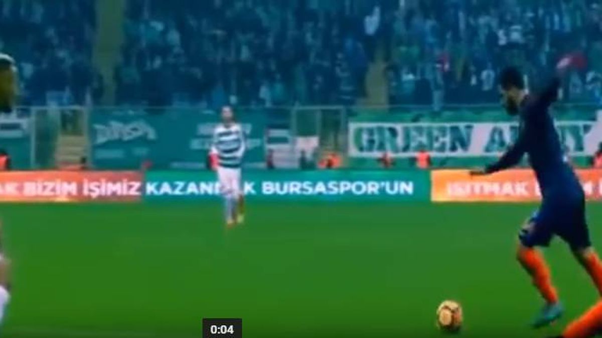 Arda Turan vuelve a sentirse futbolista con un gol en su debut en el Başakşehir