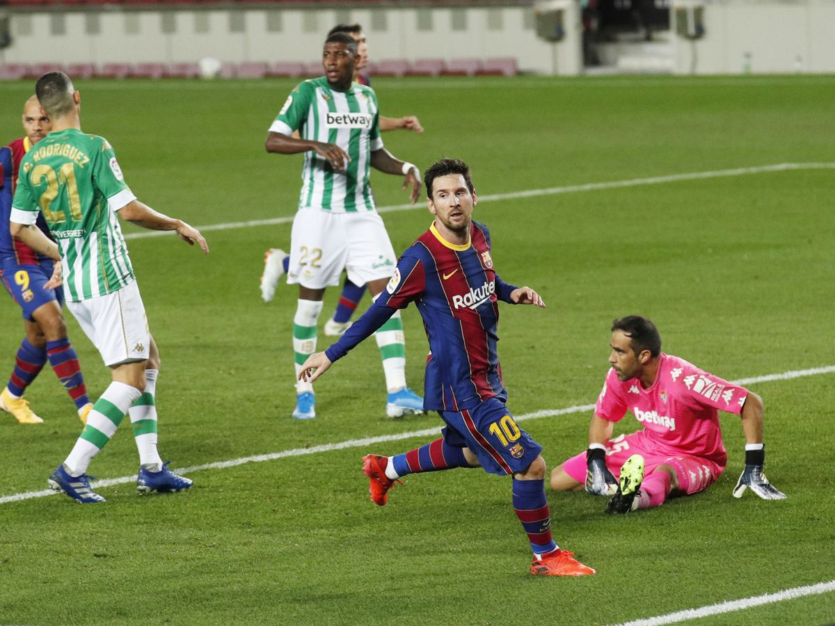 Foto: Messi, durante el partido frente al Betis. (Reuters)
