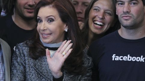 Kirchner blinda la Casa Rosada: le 'roba' a Macri hasta el Twitter del Gobierno