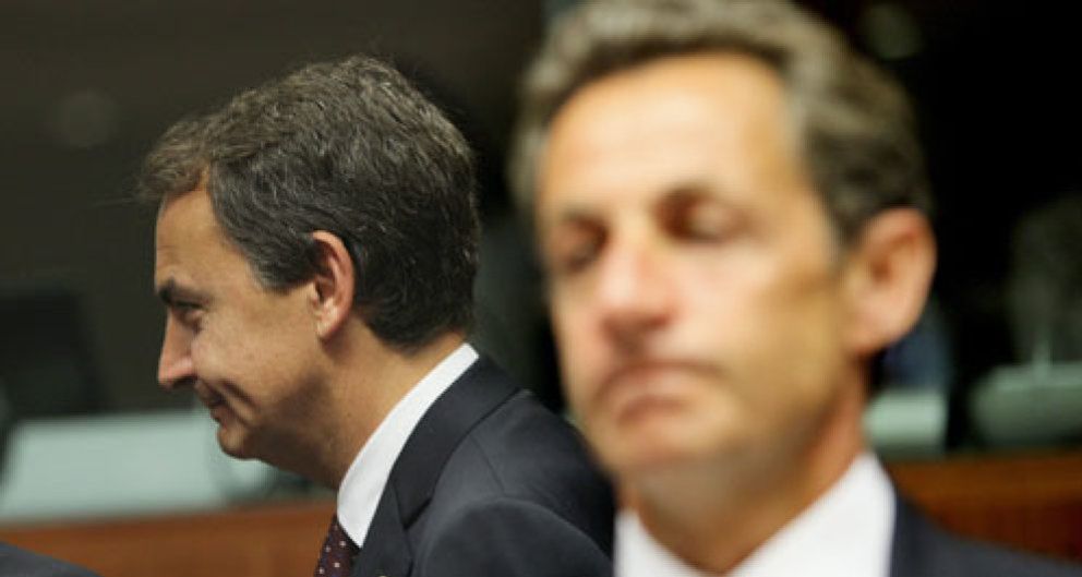 Foto: Colleja de El País a Zapatero: su apoyo a Sarko es impropio de un presidente que se dice socialista