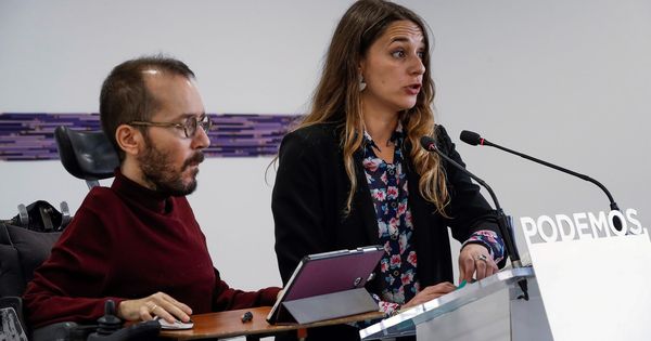 Foto: Los portavoces de Podemos Pablo Echenique y Noelia Vera comparecen en rueda de prensa tras el Consejo de Coordinación de la formación, hoy en la sede del partido, en Madrid. (EFE)