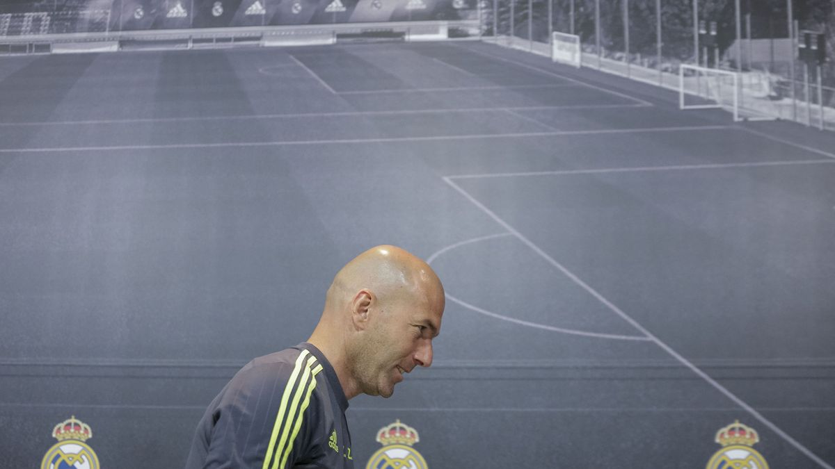 Florentino quiso 'empaquetar' a Zidane al Marsella antes de que fichara a Míchel