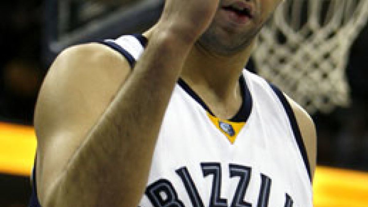 Navarro fue elegido para el Segundo Equipo de Novatos de la NBA