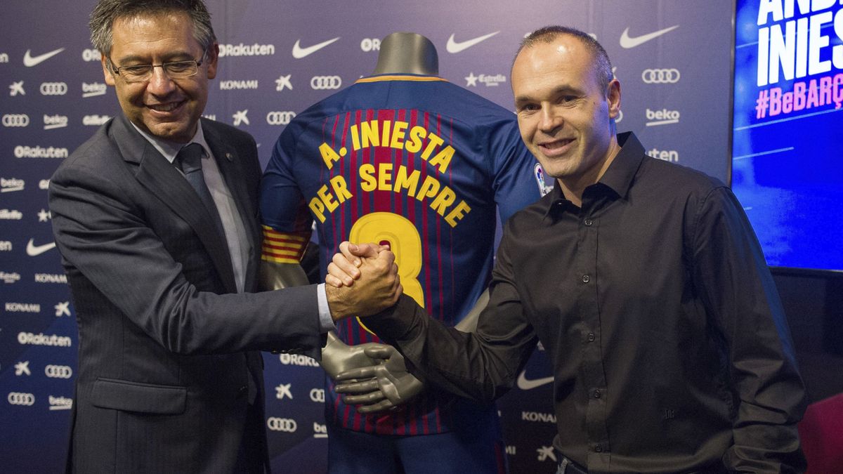 La renovación de Iniesta recalca la foto que Bartomeu no se ha hecho con Messi