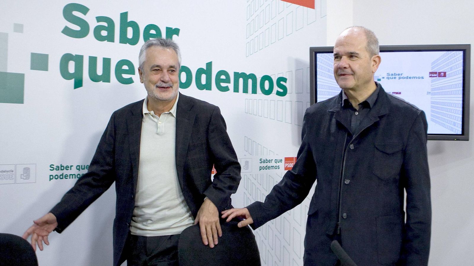 Foto: Los expresidentes de Andalucía del PSOE José Antonio Griñán y Manuel Chaves. (EFE)