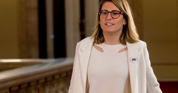 Foto: Jordi Sànchez bendice a Elsa Artadi como futura presidenta de la Generalitat. (EFE)