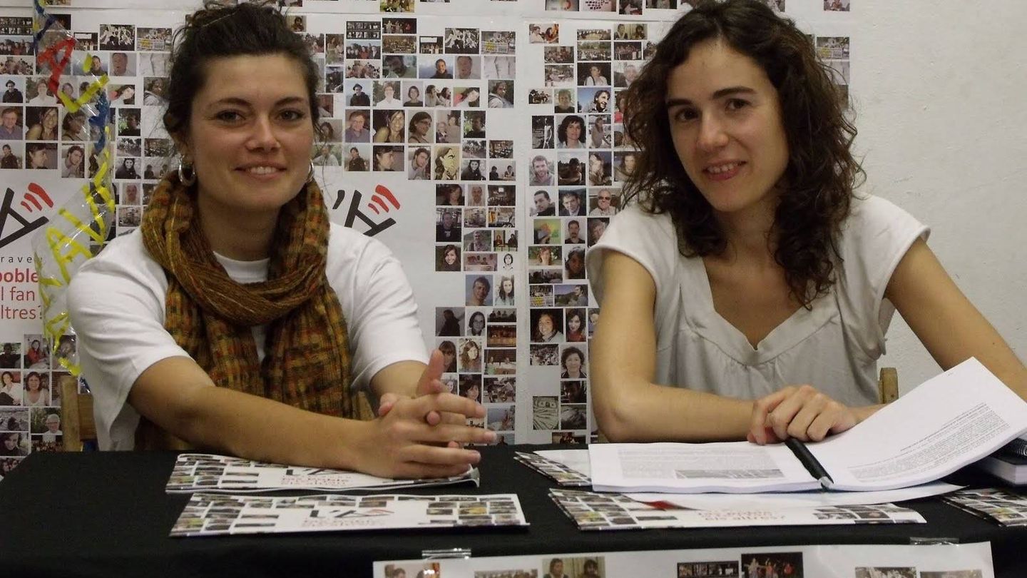 Elisenda Alamany y Gemma Ubasart, durante una rueda de prensa  L'Altraveu en 2011. (L'Altraveu)