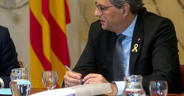 Foto: El presidente de la Generalitat, Quim Torra (d), junto al vicepresidente del Govern y 'conseller' de Economía, Pere Aragonès (i). (EFE)