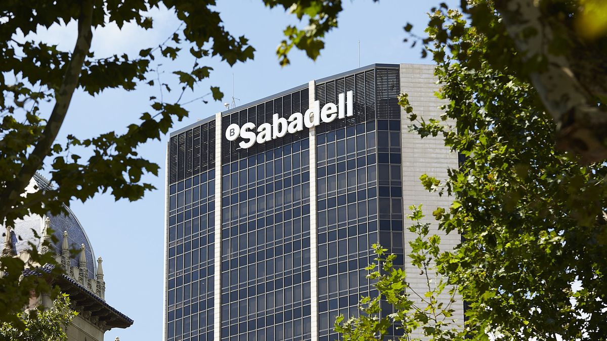 Sabadell vende una cartera de 2.295 millones de créditos impagados