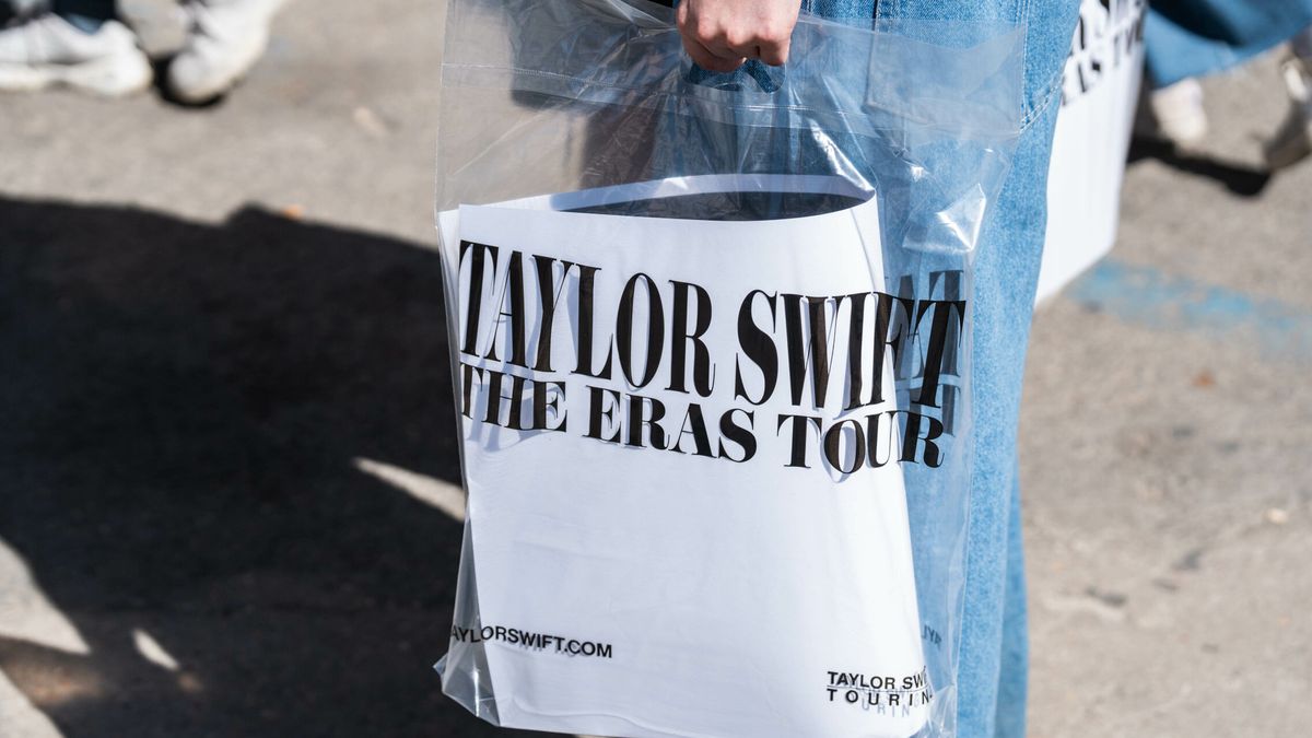 ¿Dónde están los puntos de 'merchandising' por los conciertos de Taylor Swift? Ubicación y horarios para comprar